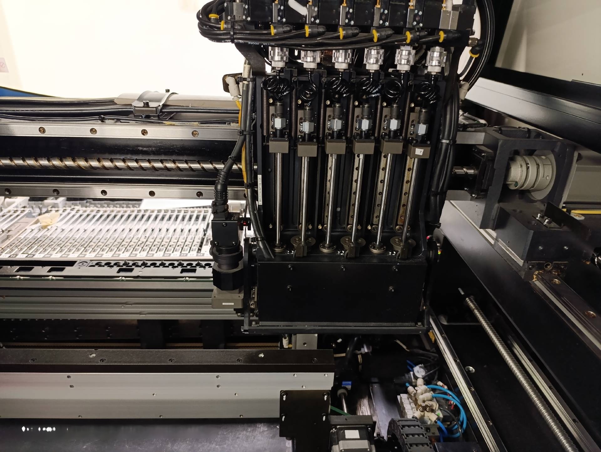Photo Used SAMSUNG SM-411 For Sale