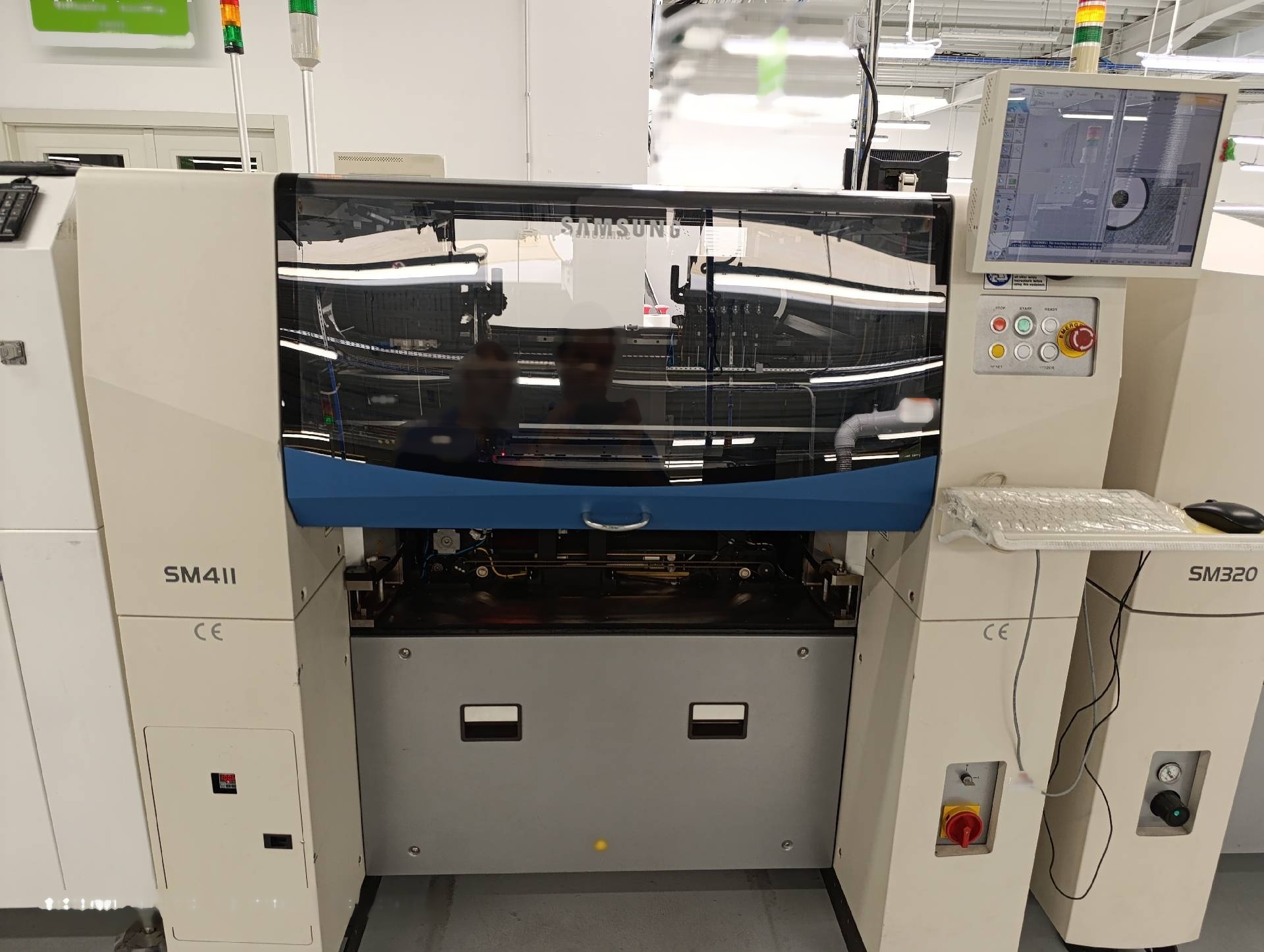 Photo Used SAMSUNG SM-411 For Sale