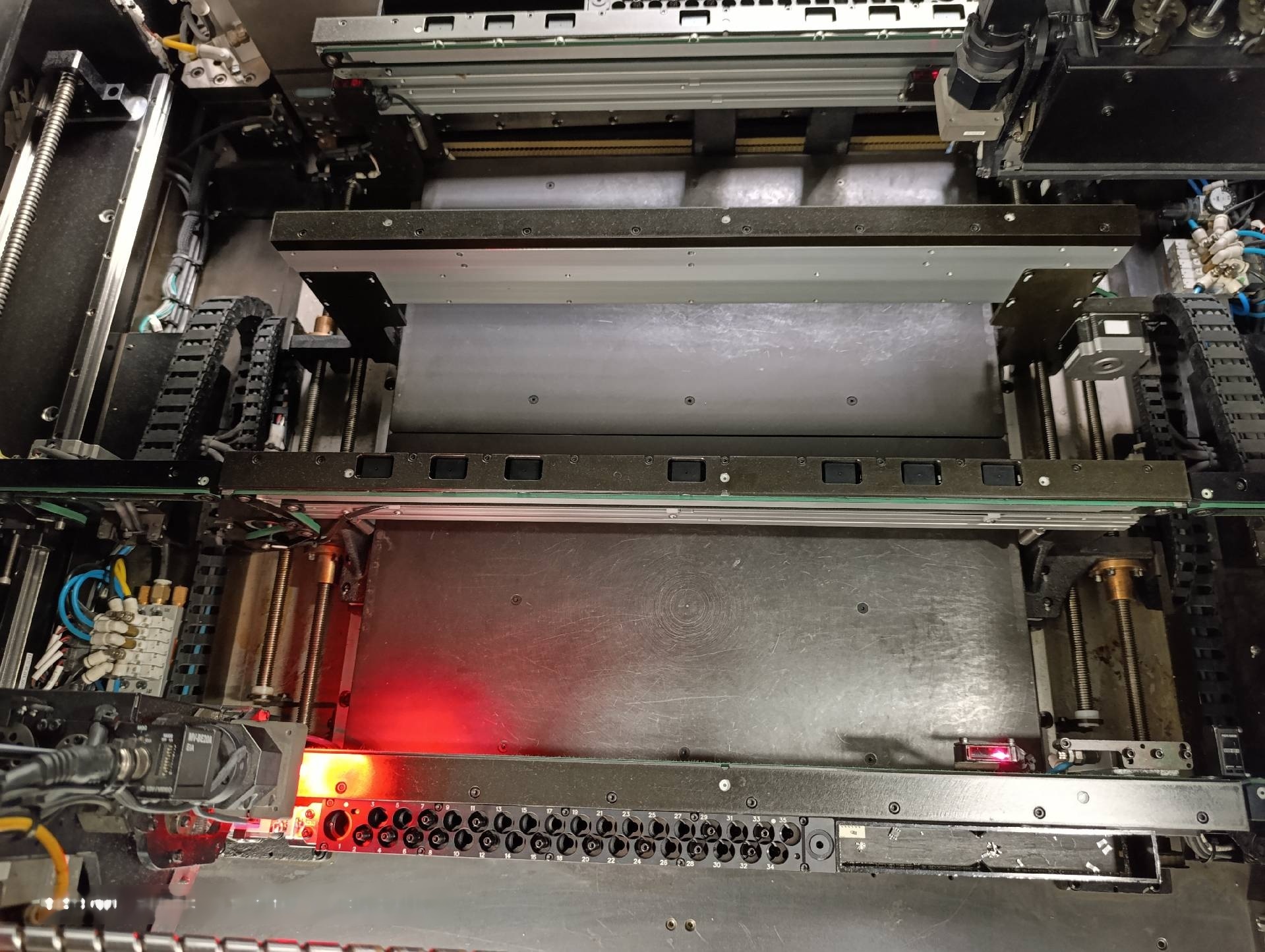 Photo Used SAMSUNG SM-411 For Sale