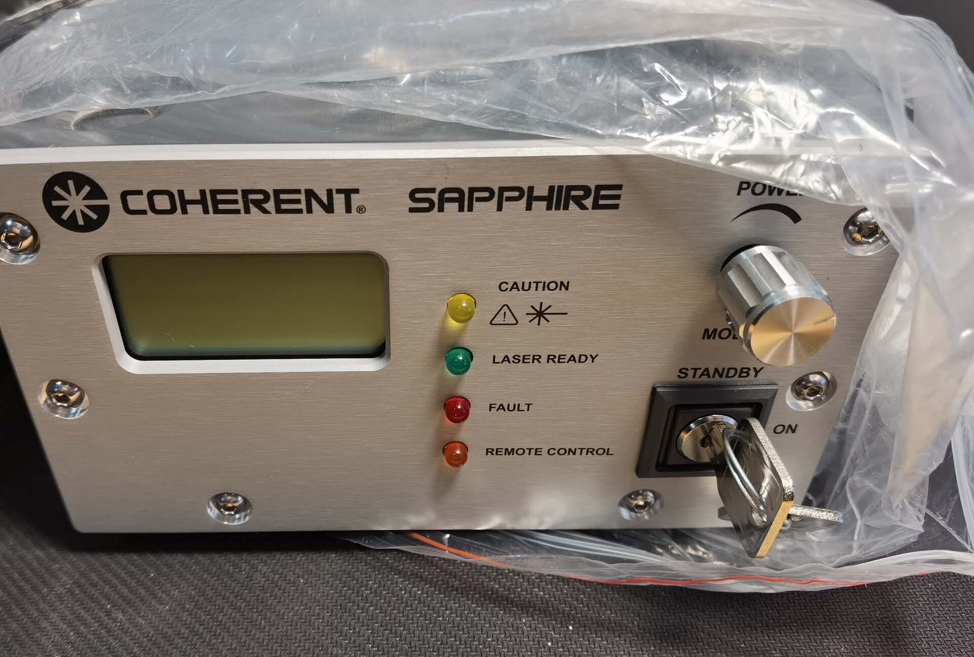 Foto Verwendet COHERENT Sapphire 488-200 CWCDRH Zum Verkauf