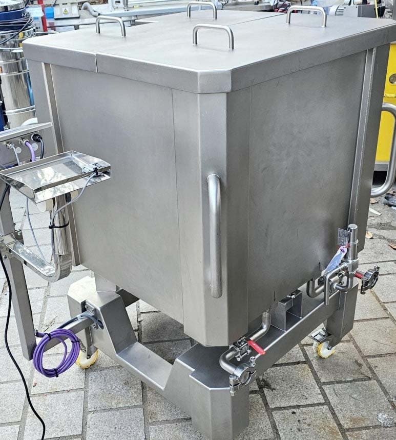 图为 已使用的 SARTORIUS / STEDIM Cubical jacketed-mix 200L 待售