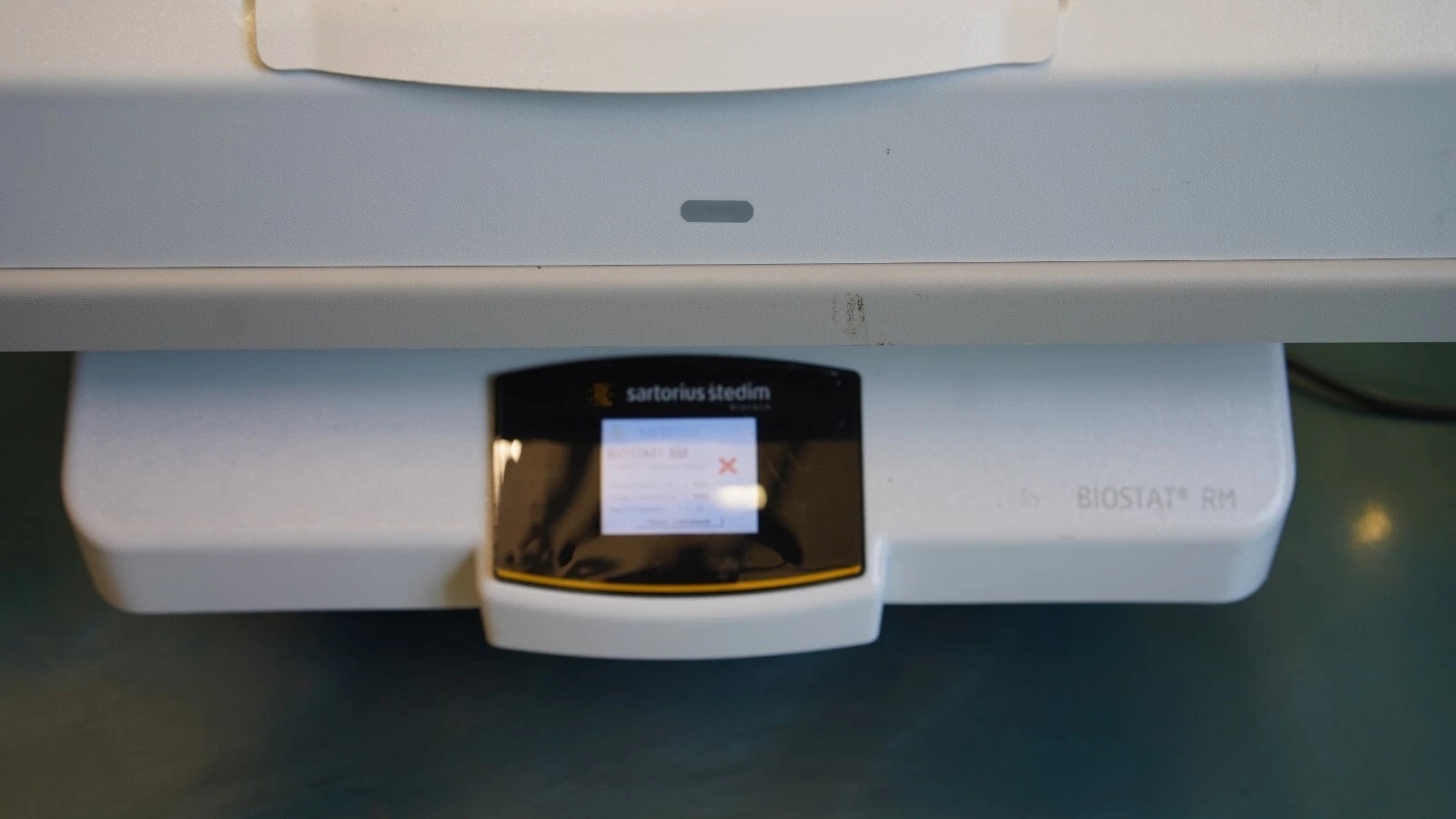 Photo Used SARTORIUS BIOSTAT RM 20/50 Basic For Sale