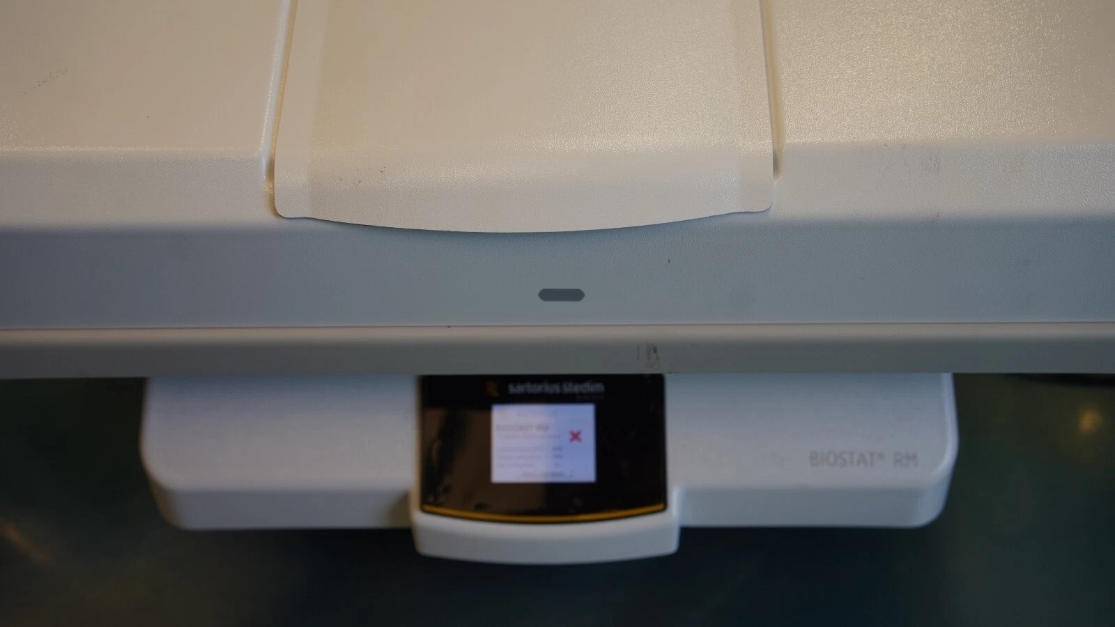Photo Used SARTORIUS BIOSTAT RM 20/50 Basic For Sale
