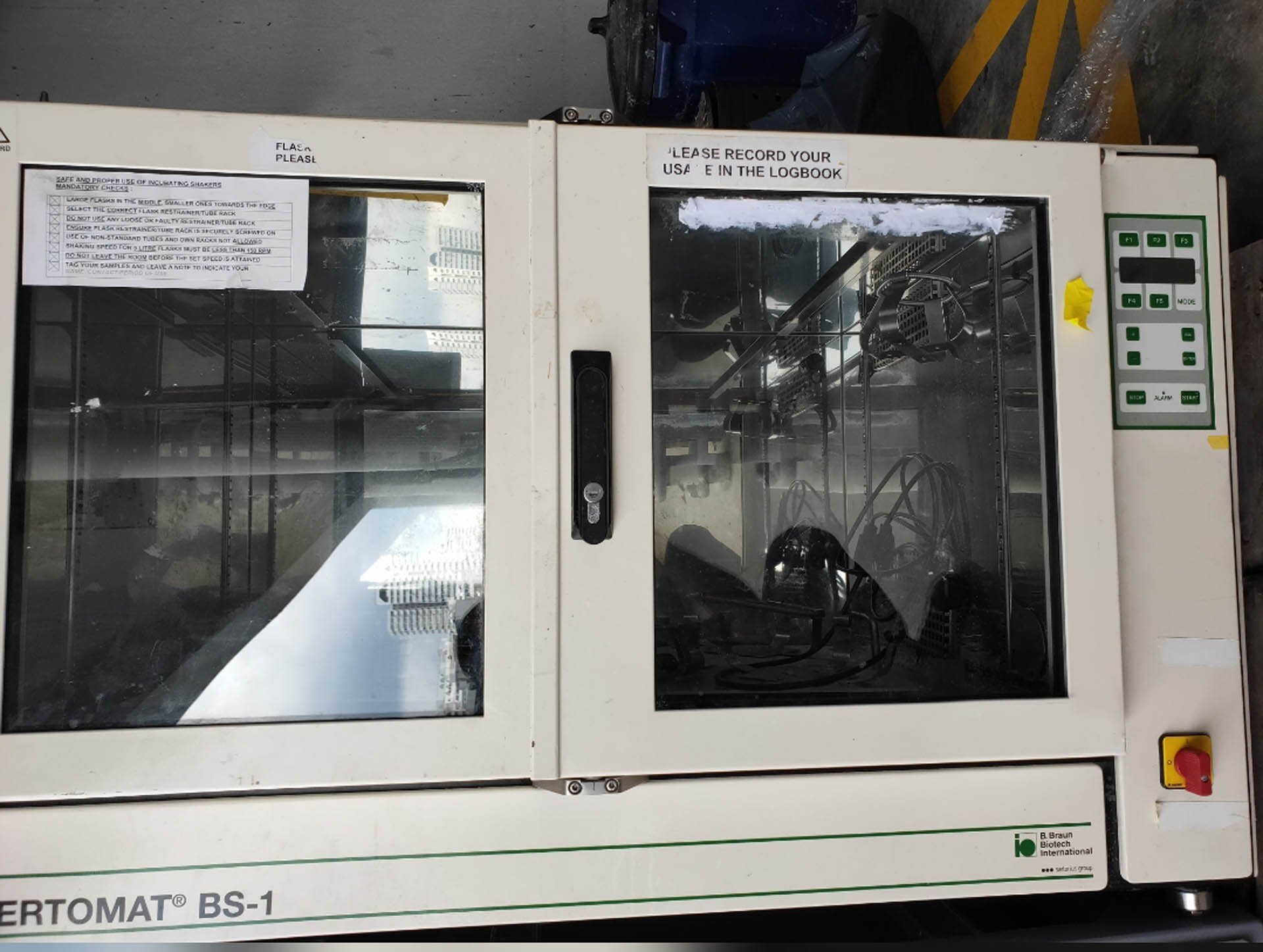 Photo Used SARTORIUS Certomat BS-1 For Sale