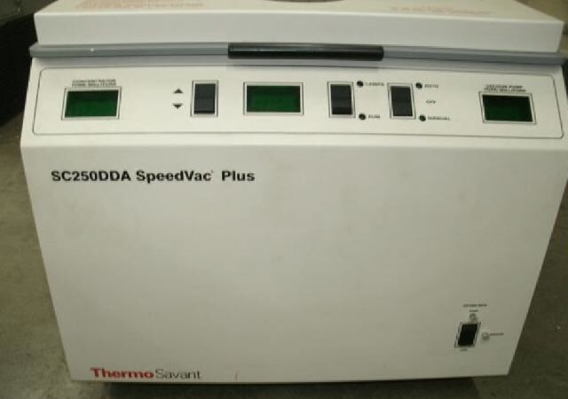 Photo Used SAVANT / THERMO FINNIGAN SpeedVac Plus For Sale