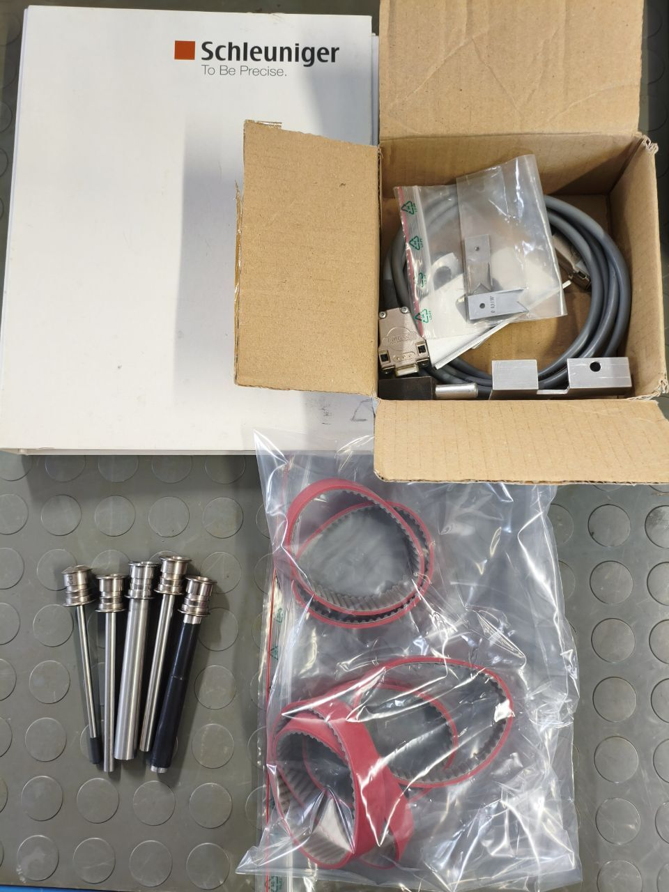 Photo Utilisé SCHLEUNIGER EcoStrip 9320 À vendre