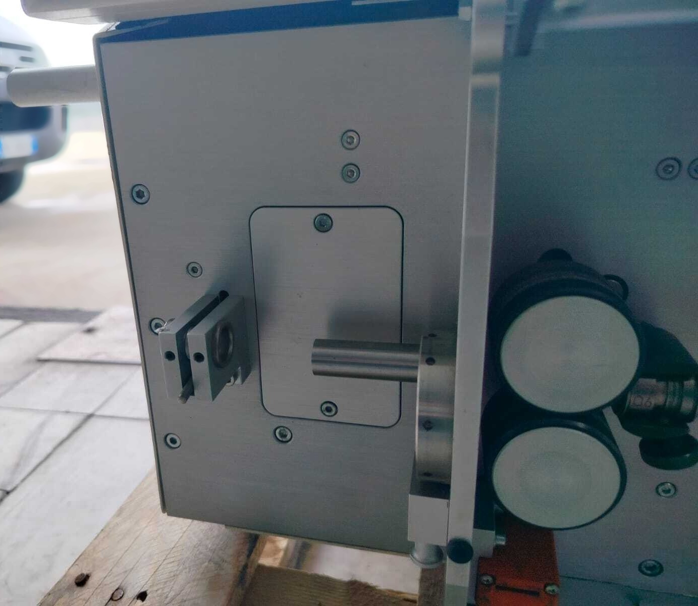 图为 已使用的 SCHLEUNIGER Omnistrip 9400 待售