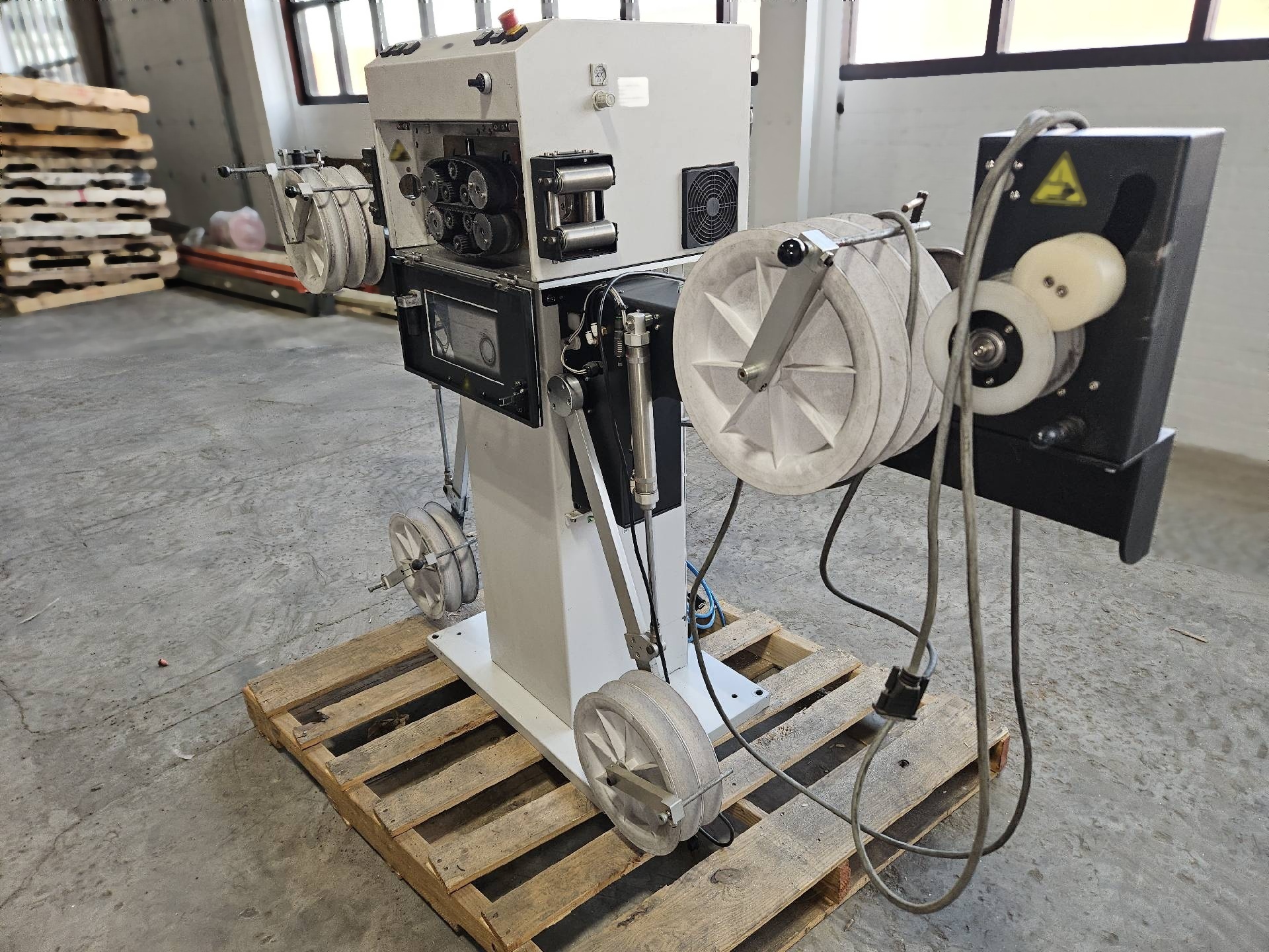 사진 사용됨 SCHLEUNIGER PF 3200 판매용