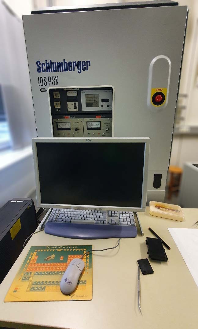 Photo Used SCHLUMBERGER IDS P3X For Sale