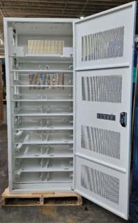 Foto Verwendet SCHNEIDER ELECTRIC / APC Lithiun Battery for UPS 136S Zum Verkauf