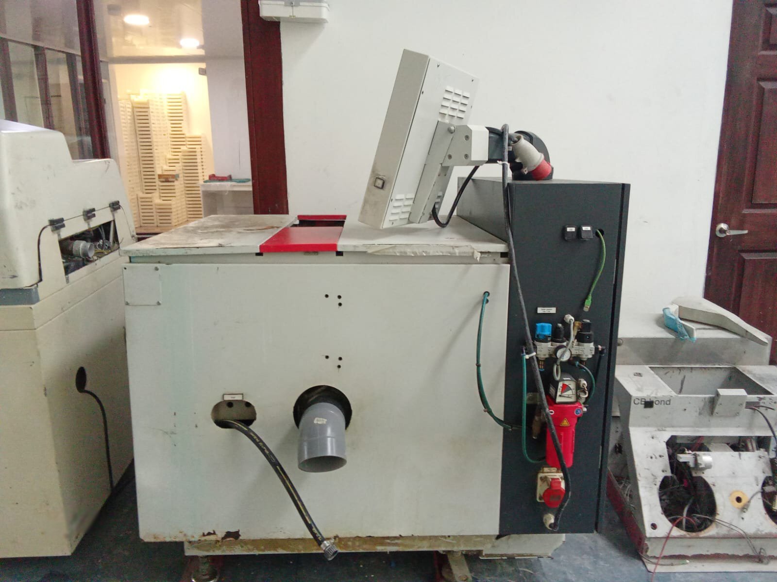 Foto Verwendet SCHNEIDER HSC Sprint V2 Zum Verkauf