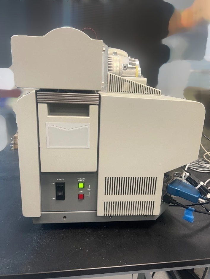 사진 사용됨 SCIEX / APPLIED BIOSYSTEMS / ABI / MDS SCIEX 4000 판매용