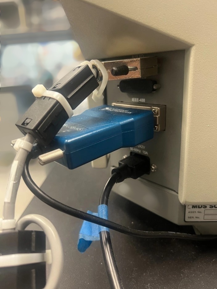 사진 사용됨 SCIEX / APPLIED BIOSYSTEMS / ABI / MDS SCIEX 4000 판매용