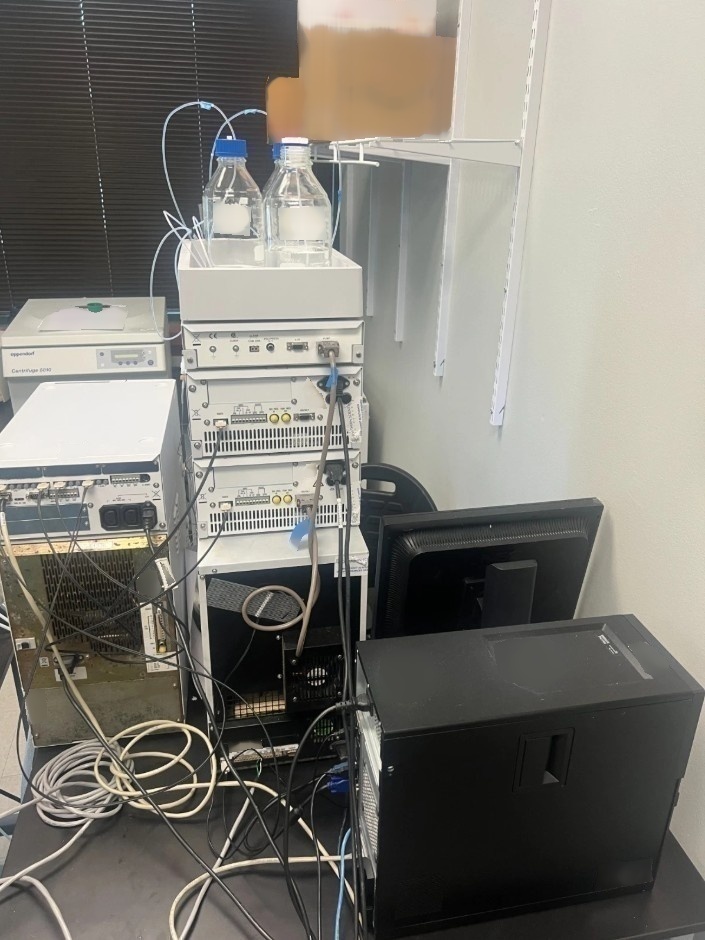 사진 사용됨 SCIEX / APPLIED BIOSYSTEMS / ABI / MDS SCIEX 4000 판매용