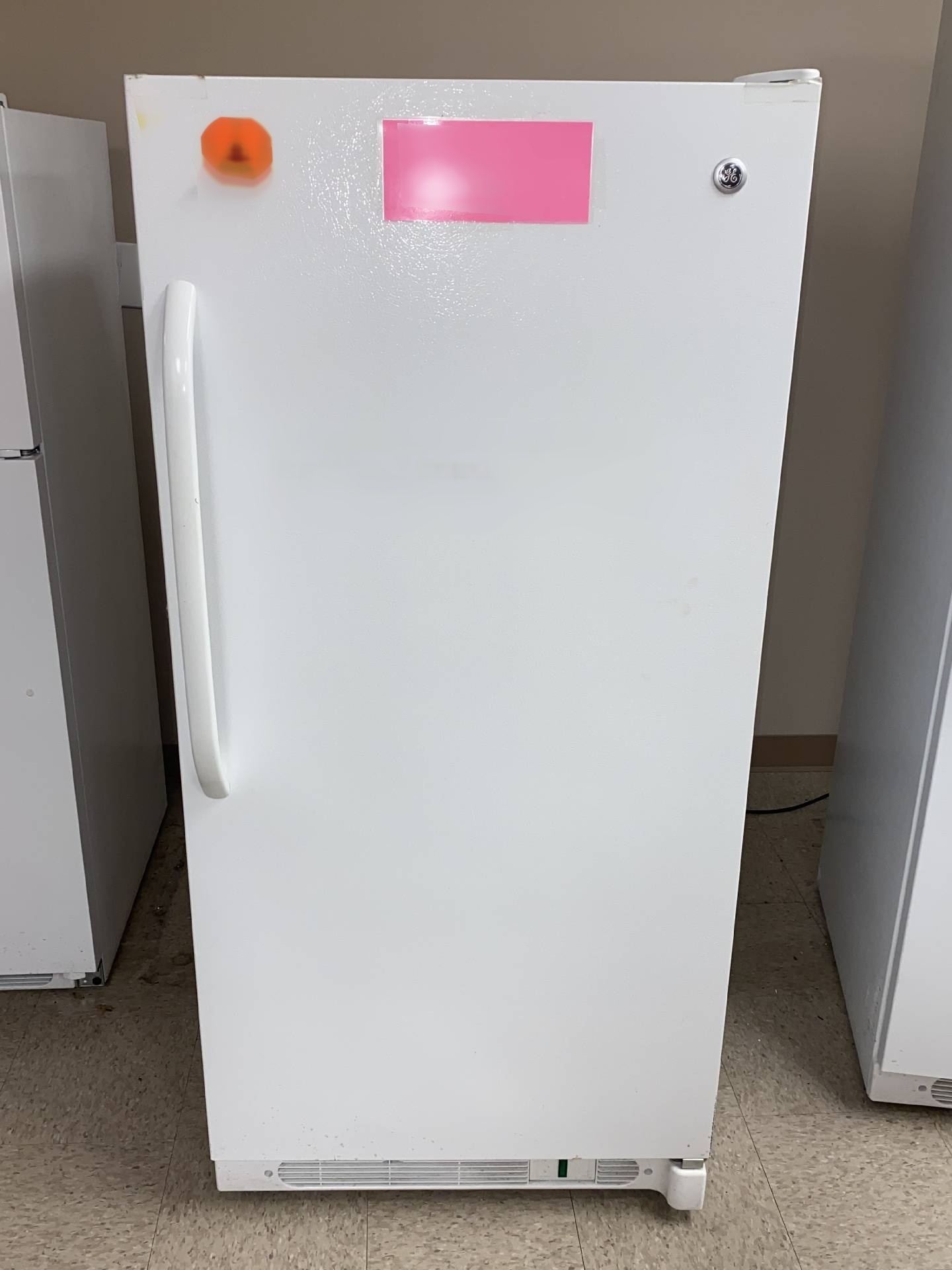 Foto Verwendet SEARS Upright Freezers Zum Verkauf
