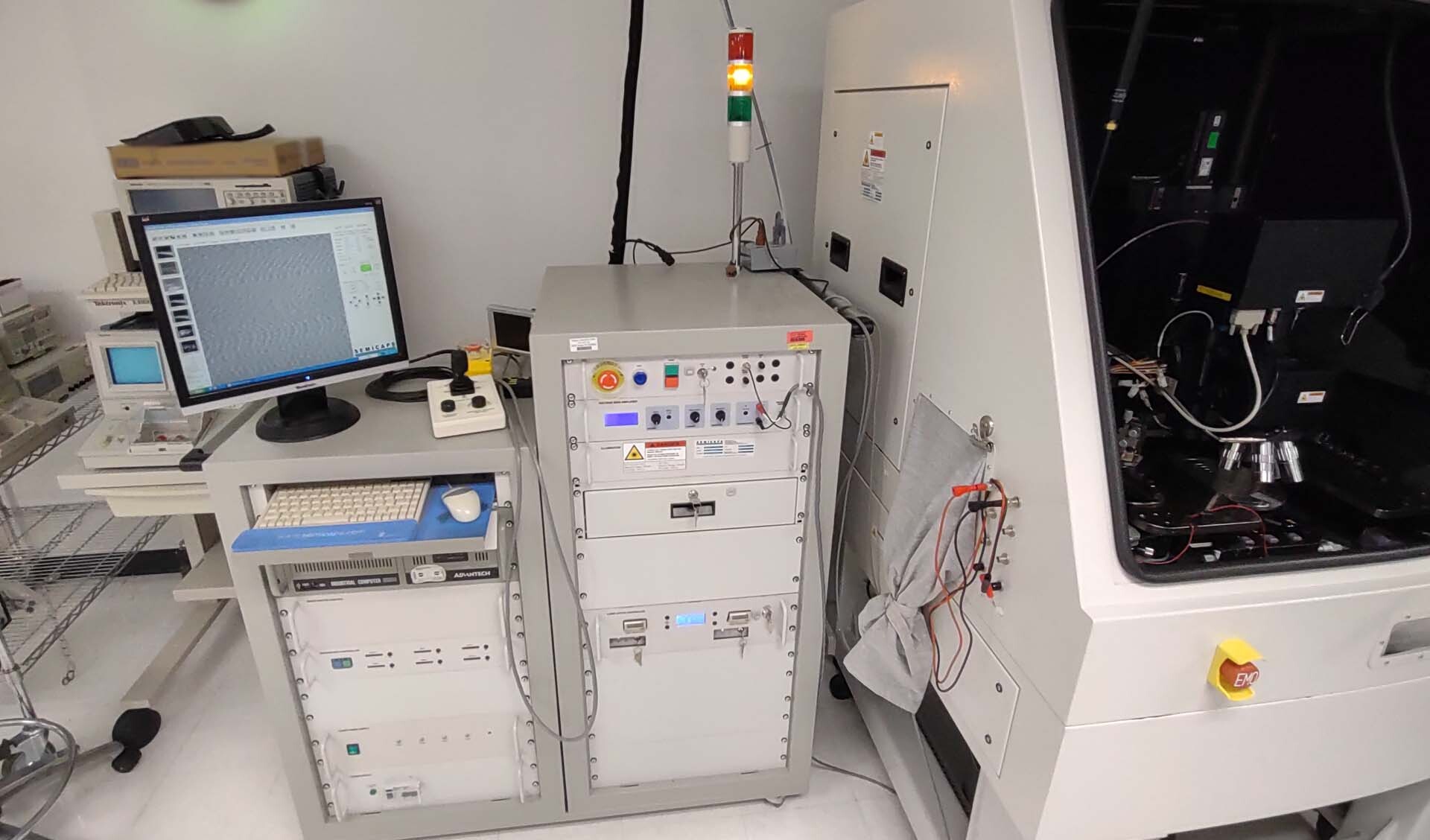 Photo Used SEMICAPS SOM/PEM 1100 For Sale