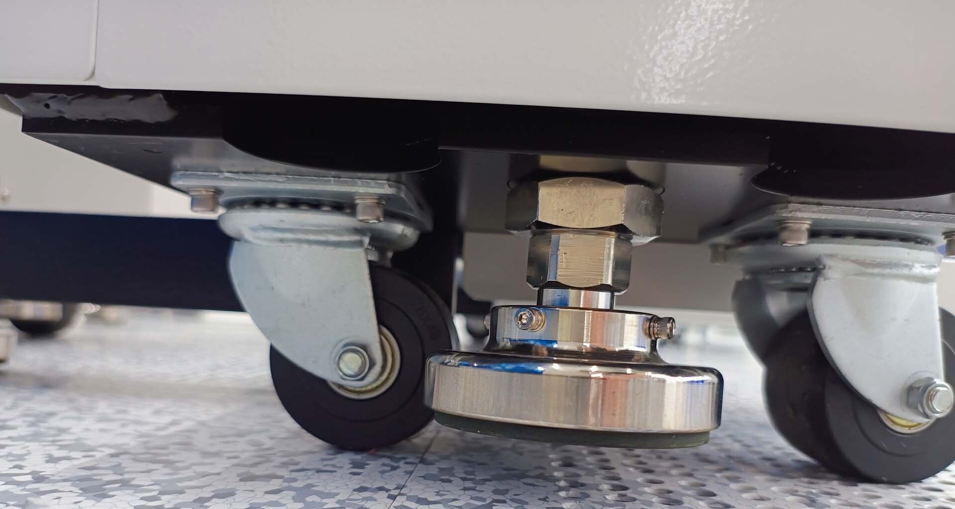 Foto Verwendet SEMICS Manipulator Zum Verkauf