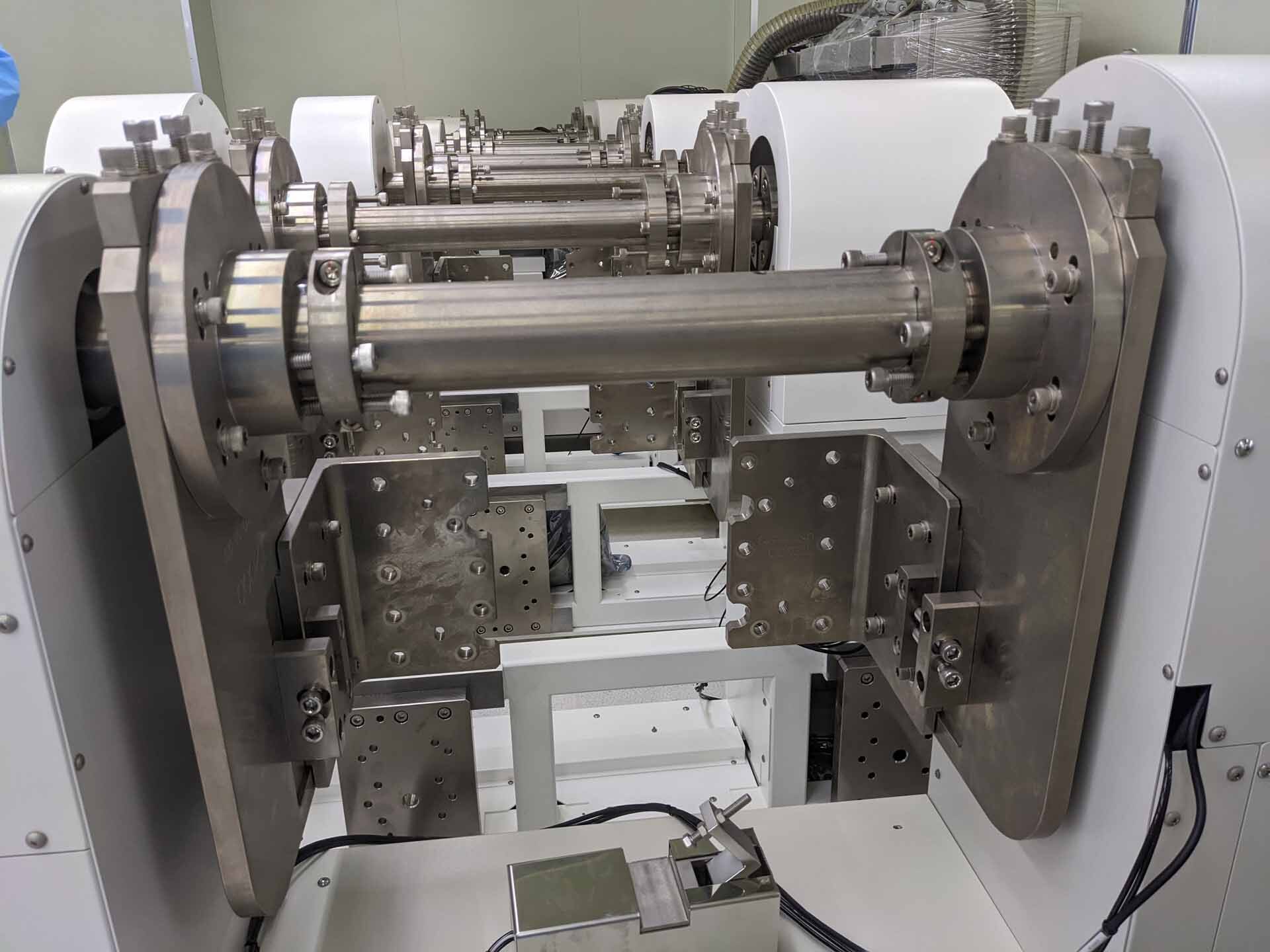 Photo Used SEMICS Manipulator for Opus For Sale