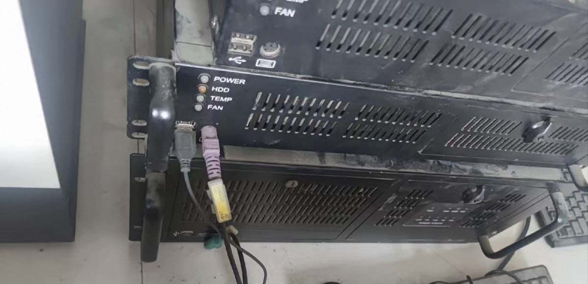 Foto Verwendet SEMILAB WT-2000PVN Zum Verkauf