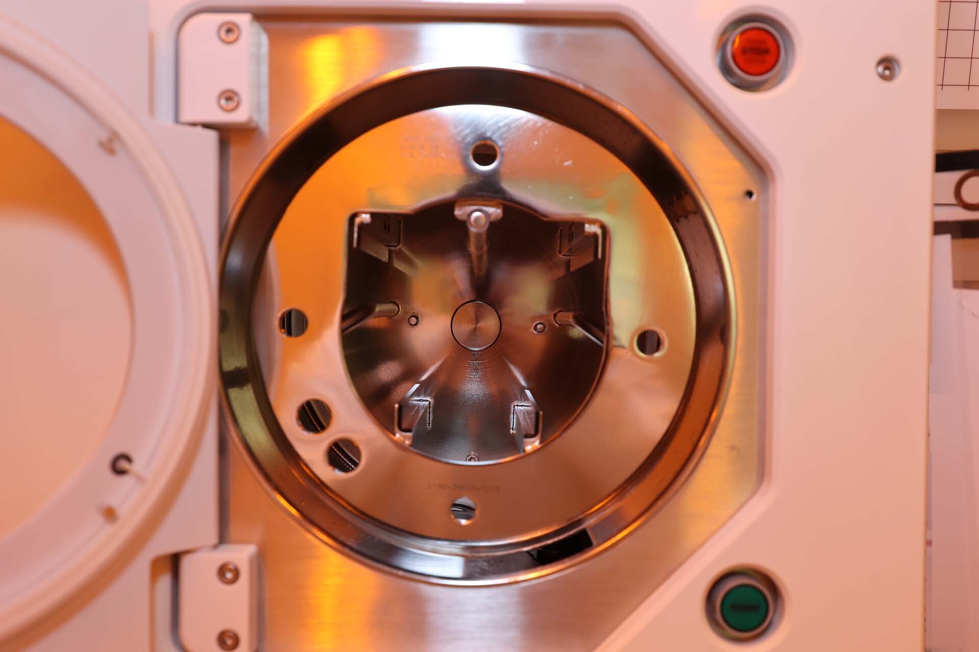 Foto Verwendet SEMITOOL 870 Zum Verkauf