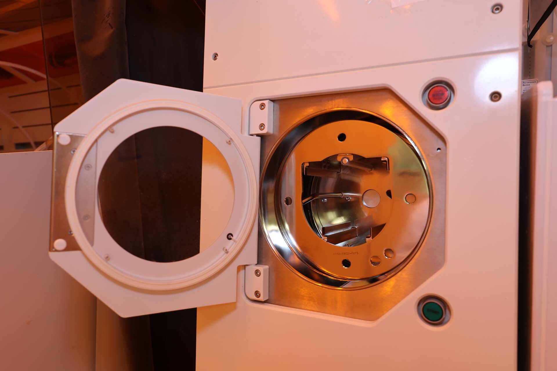 Foto Verwendet SEMITOOL 870 Zum Verkauf