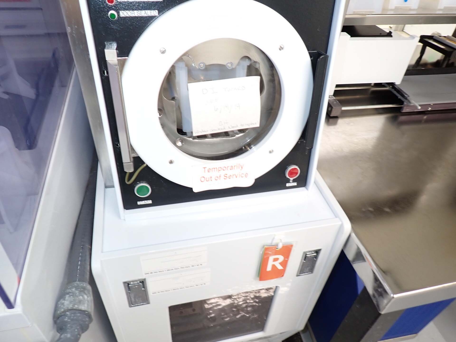 Photo Utilisé SEMITOOL Spin Rinse Dryer (SRD) À vendre