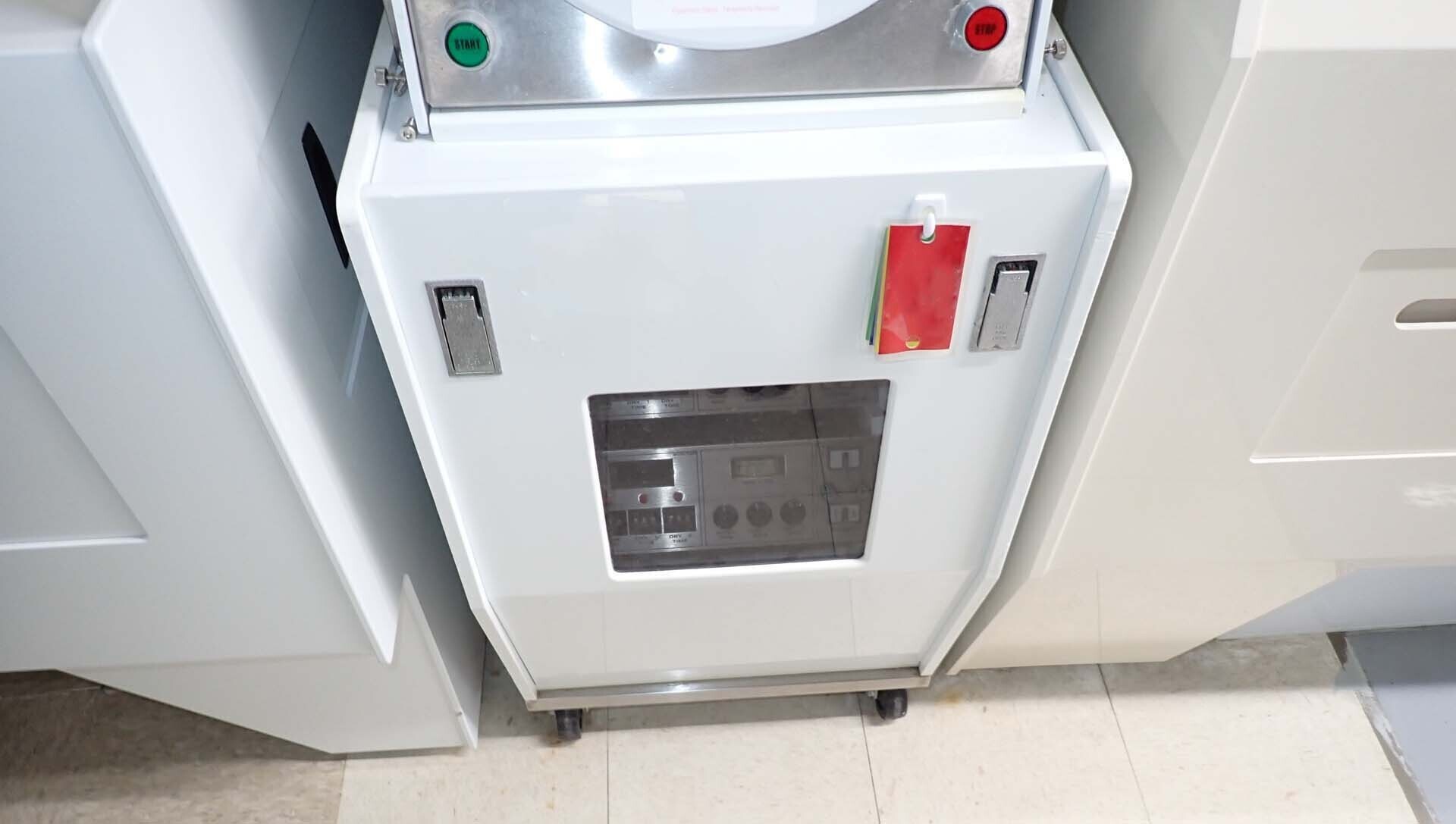 Photo Utilisé SEMITOOL Spin Rinse Dryer (SRD) À vendre