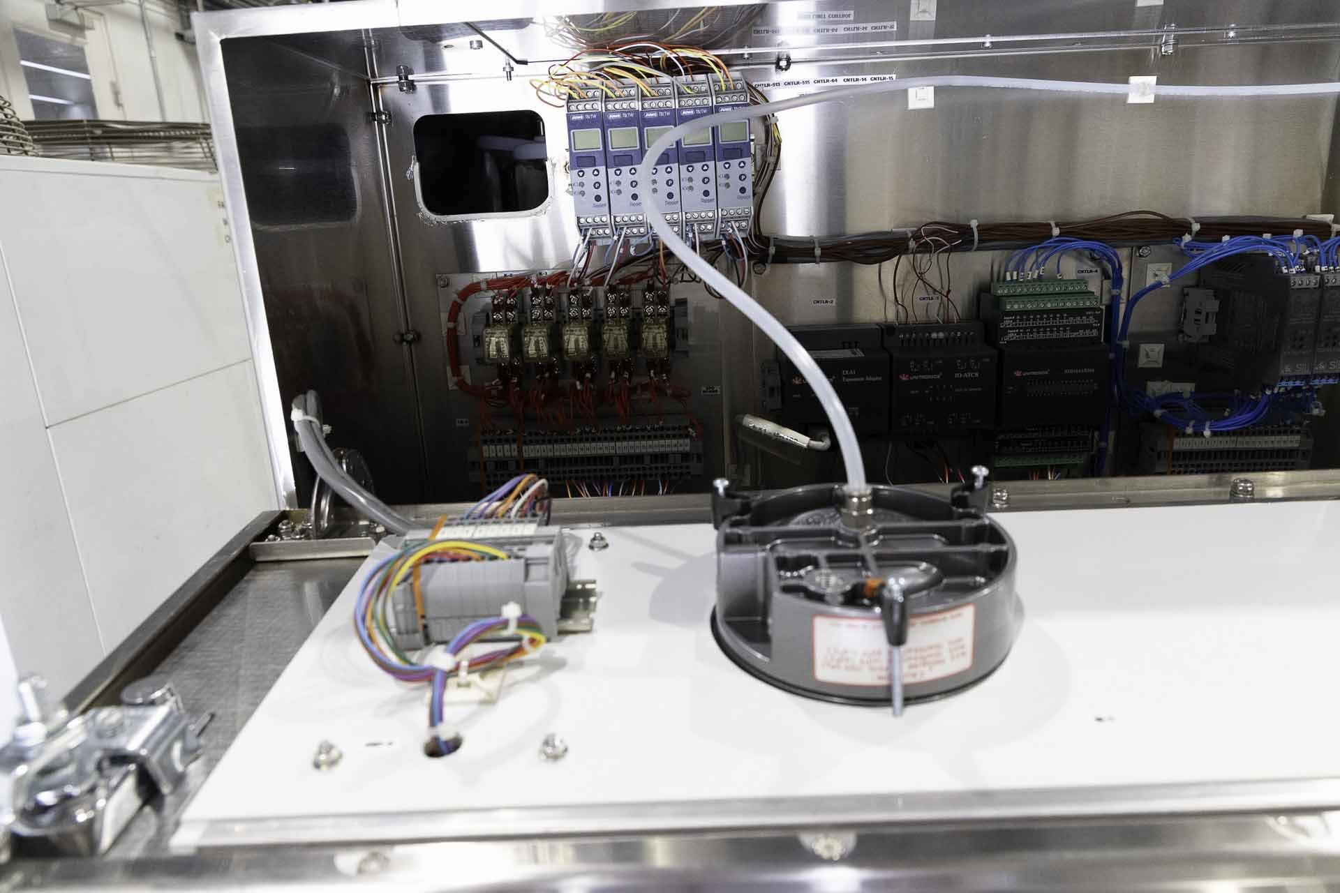 图为 已使用的 SEMITOOL Spray solvent tool 待售
