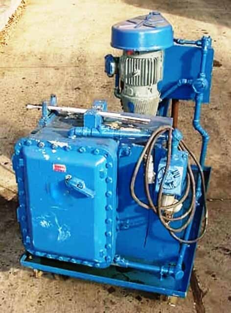 Photo Utilisé SHARPLES AP-12VH À vendre