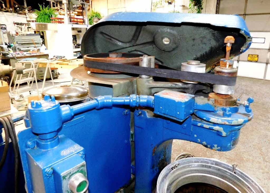 Photo Utilisé SHARPLES AP-12VH À vendre