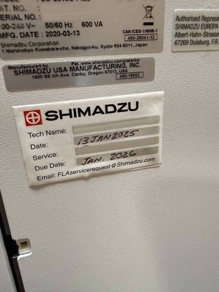 Photo Utilisé SHIMADZU 8060 À vendre