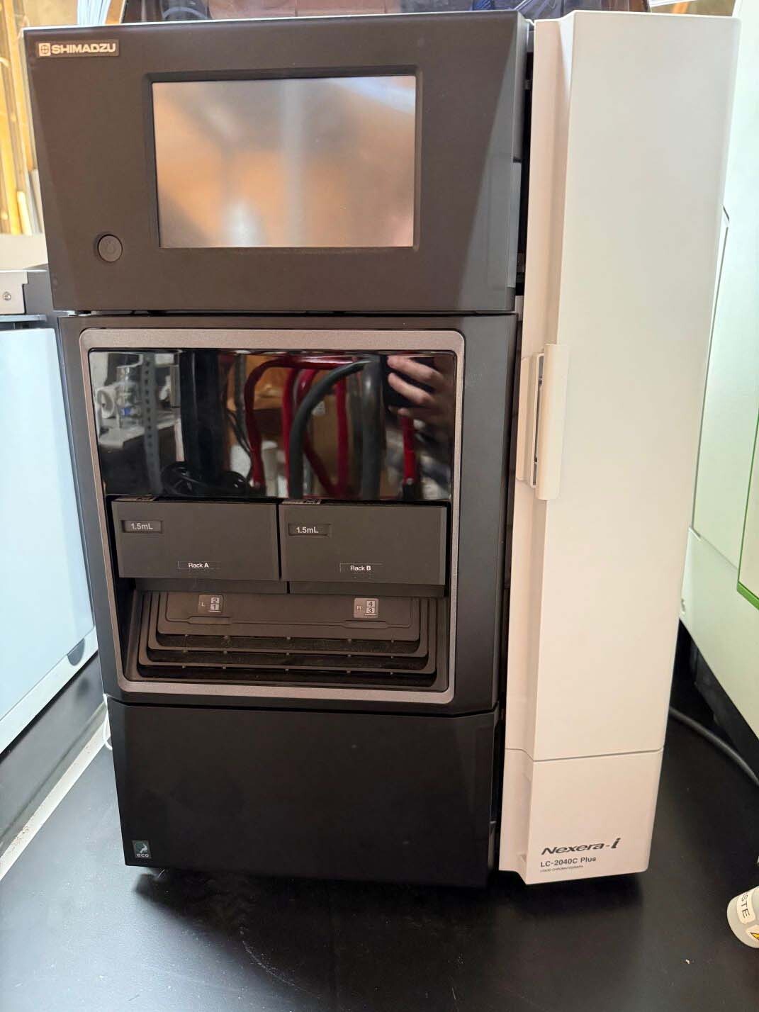 Photo Utilisé SHIMADZU 8060 À vendre