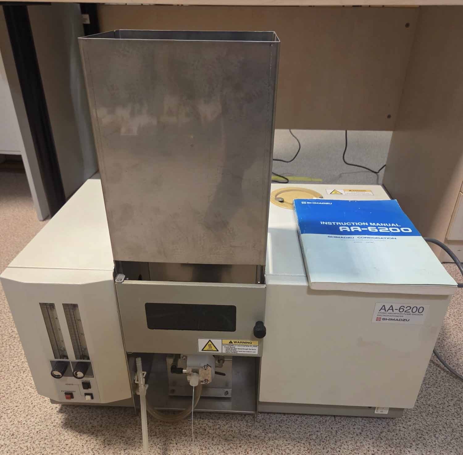Foto Verwendet SHIMADZU AA-6200 Zum Verkauf