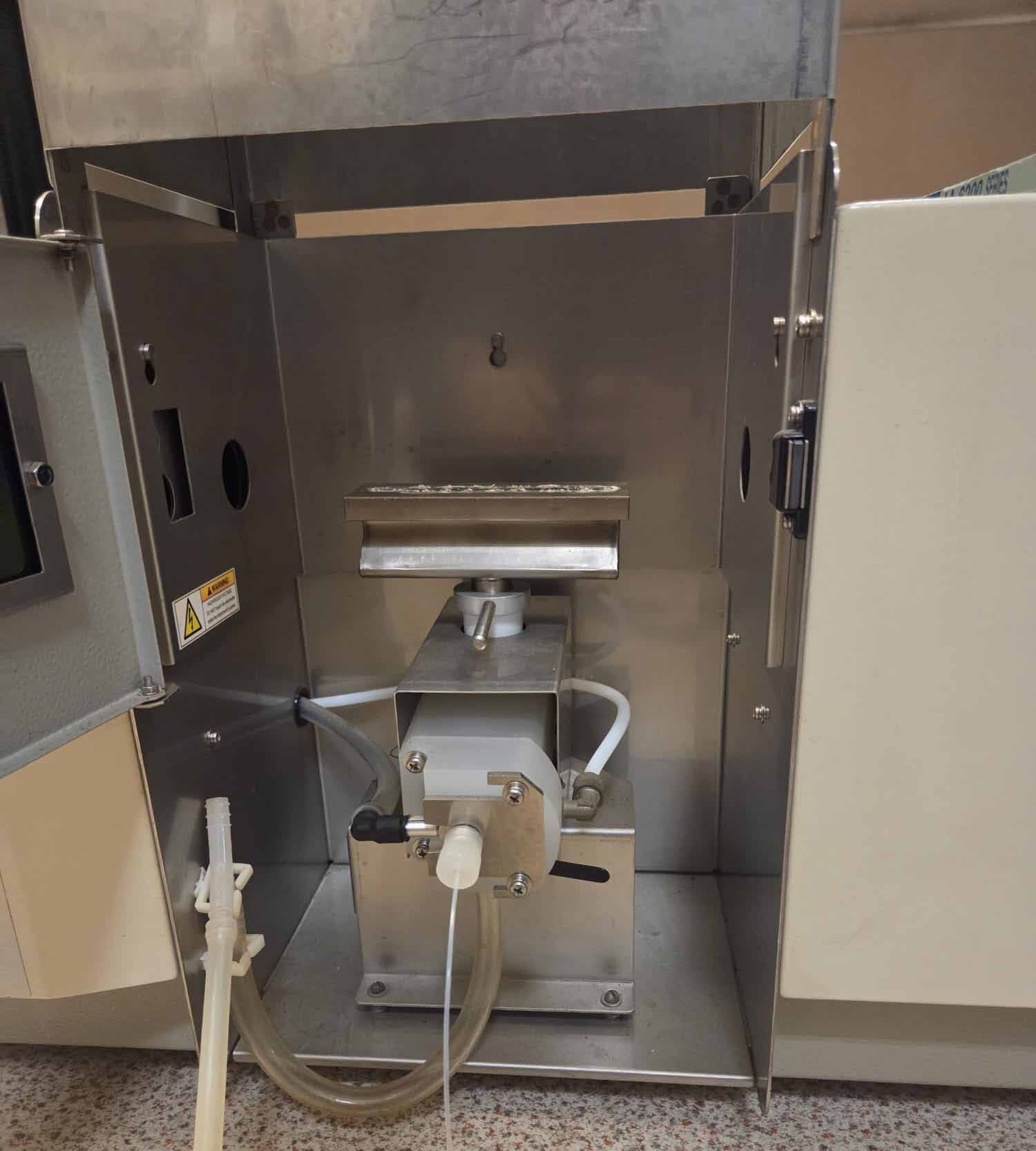 Foto Verwendet SHIMADZU AA-6200 Zum Verkauf