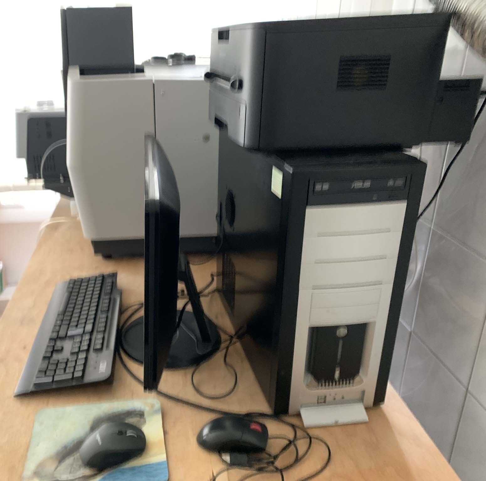 Photo Utilisé SHIMADZU AA-7000F À vendre