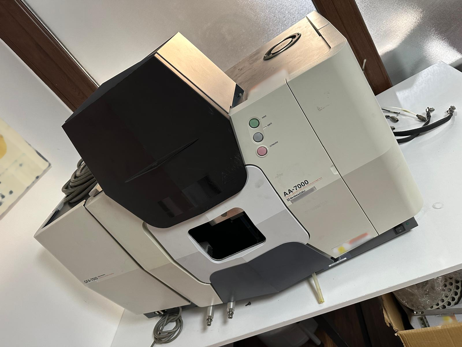 Foto Verwendet SHIMADZU AA-7000F Zum Verkauf