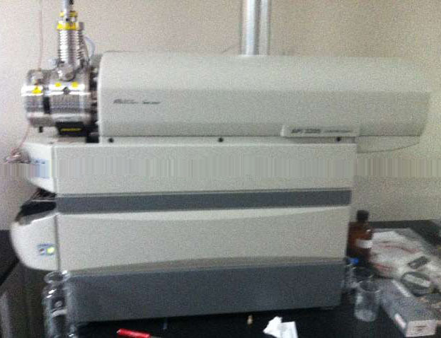 Photo Used SHIMADZU Chromatography System For Sale