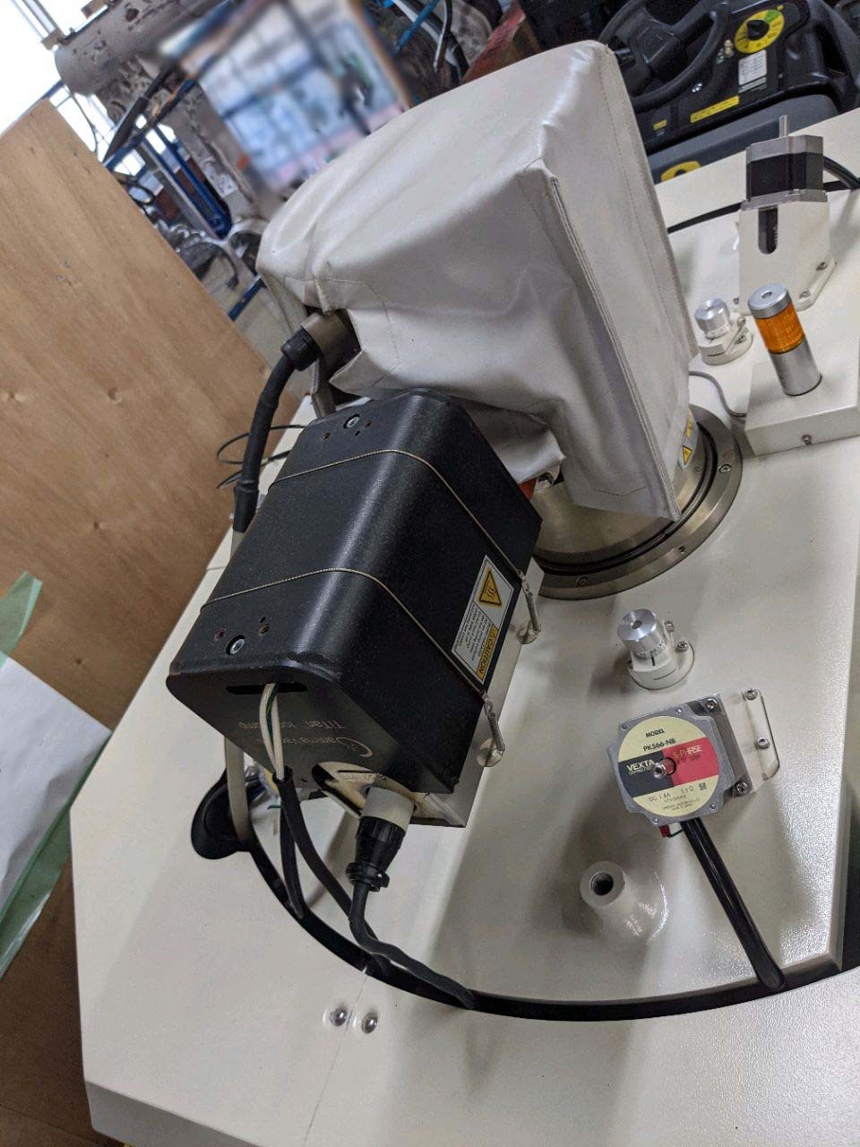 Photo Used SHIMADZU EPMA-1610 For Sale