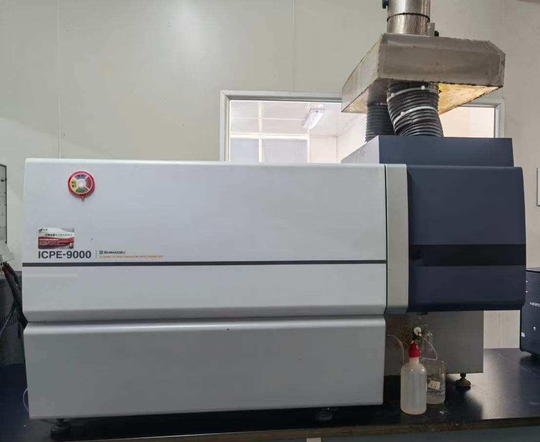 Photo Used SHIMADZU ICPE-9000 For Sale