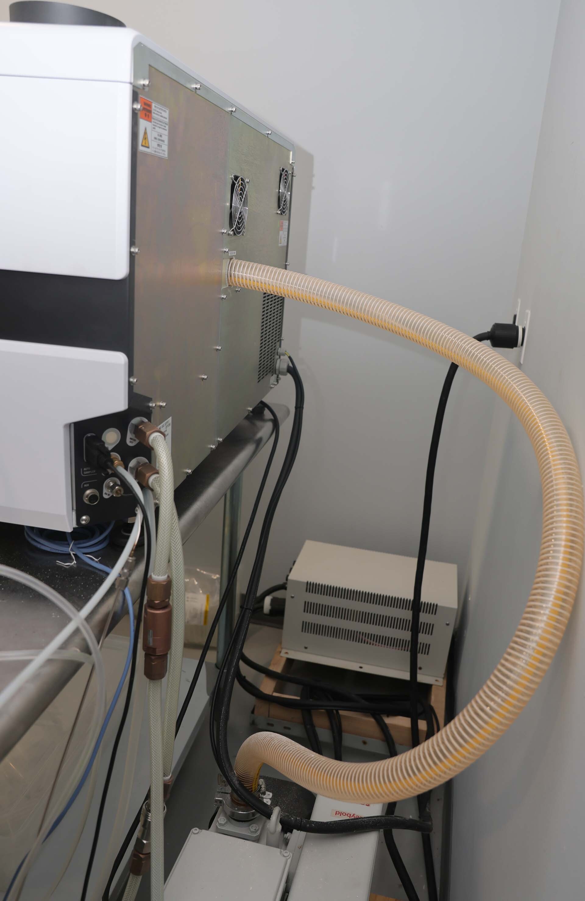 Photo Utilisé SHIMADZU ICPMS-2030LF À vendre