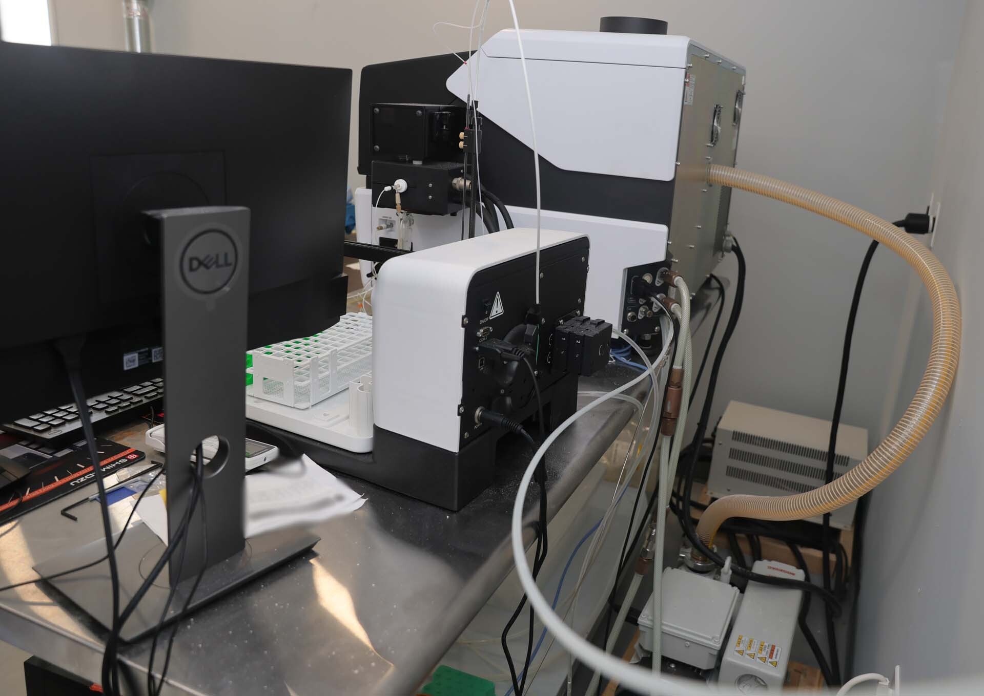 Photo Utilisé SHIMADZU ICPMS-2030LF À vendre