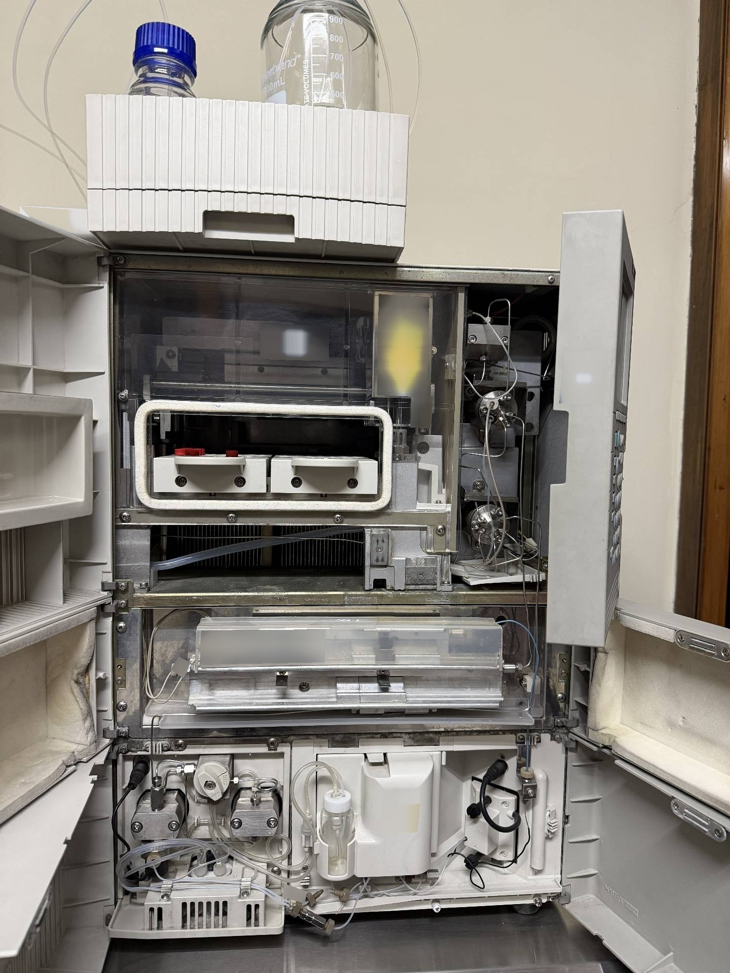 フォト（写真） 使用される SHIMADZU LC-2010C HT 販売のために