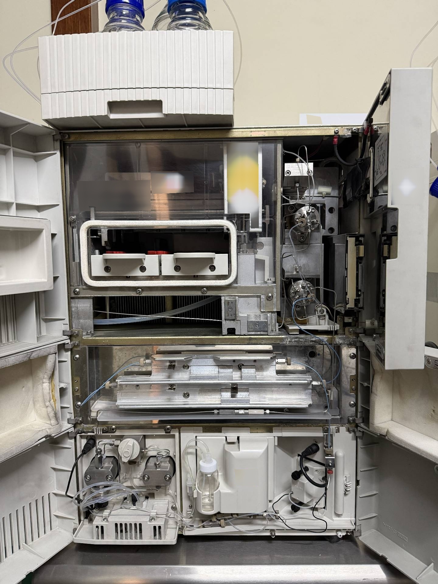 フォト（写真） 使用される SHIMADZU LC-2010C HT 販売のために