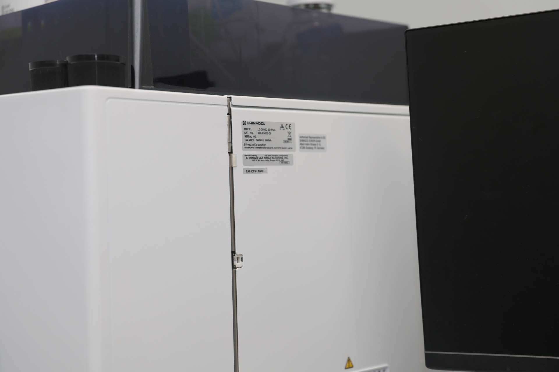 フォト（写真） 使用される SHIMADZU LC-2030C 販売のために