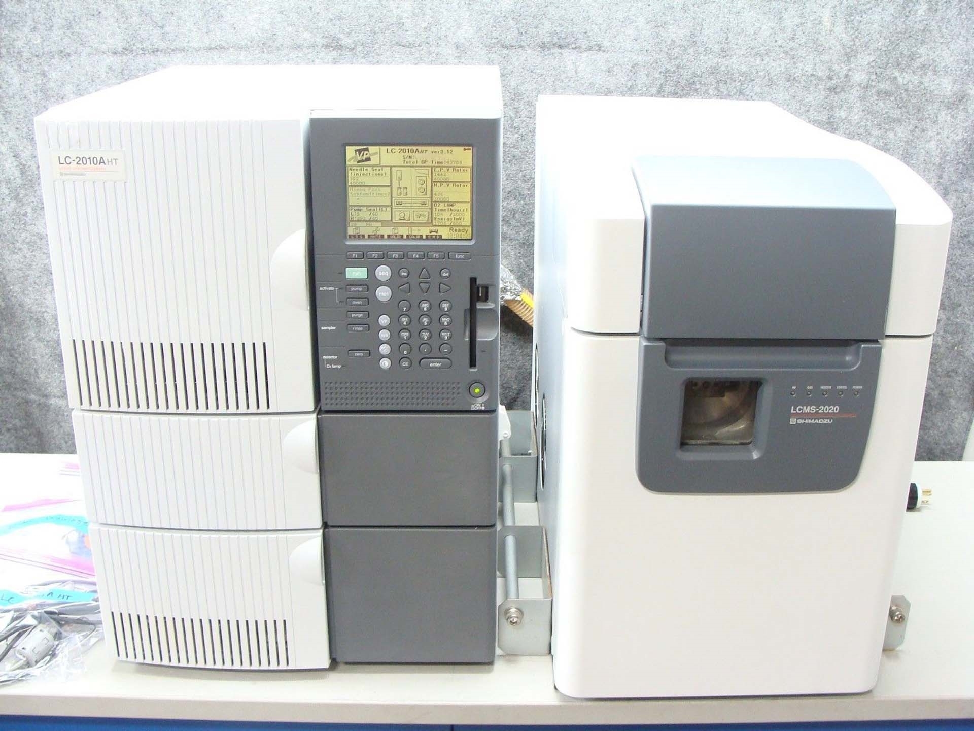 Photo Used SHIMADZU LCMS-2020 For Sale