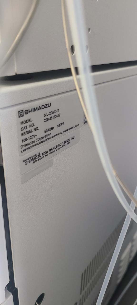 Photo Used SHIMADZU SIL-20AHT For Sale