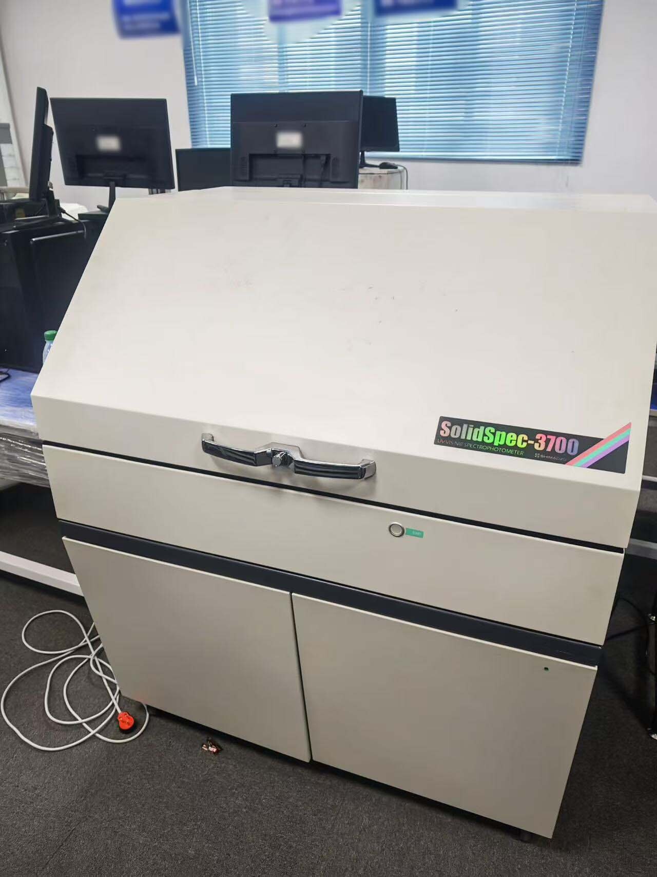 Photo Used SHIMADZU SolidSpec 3700 For Sale