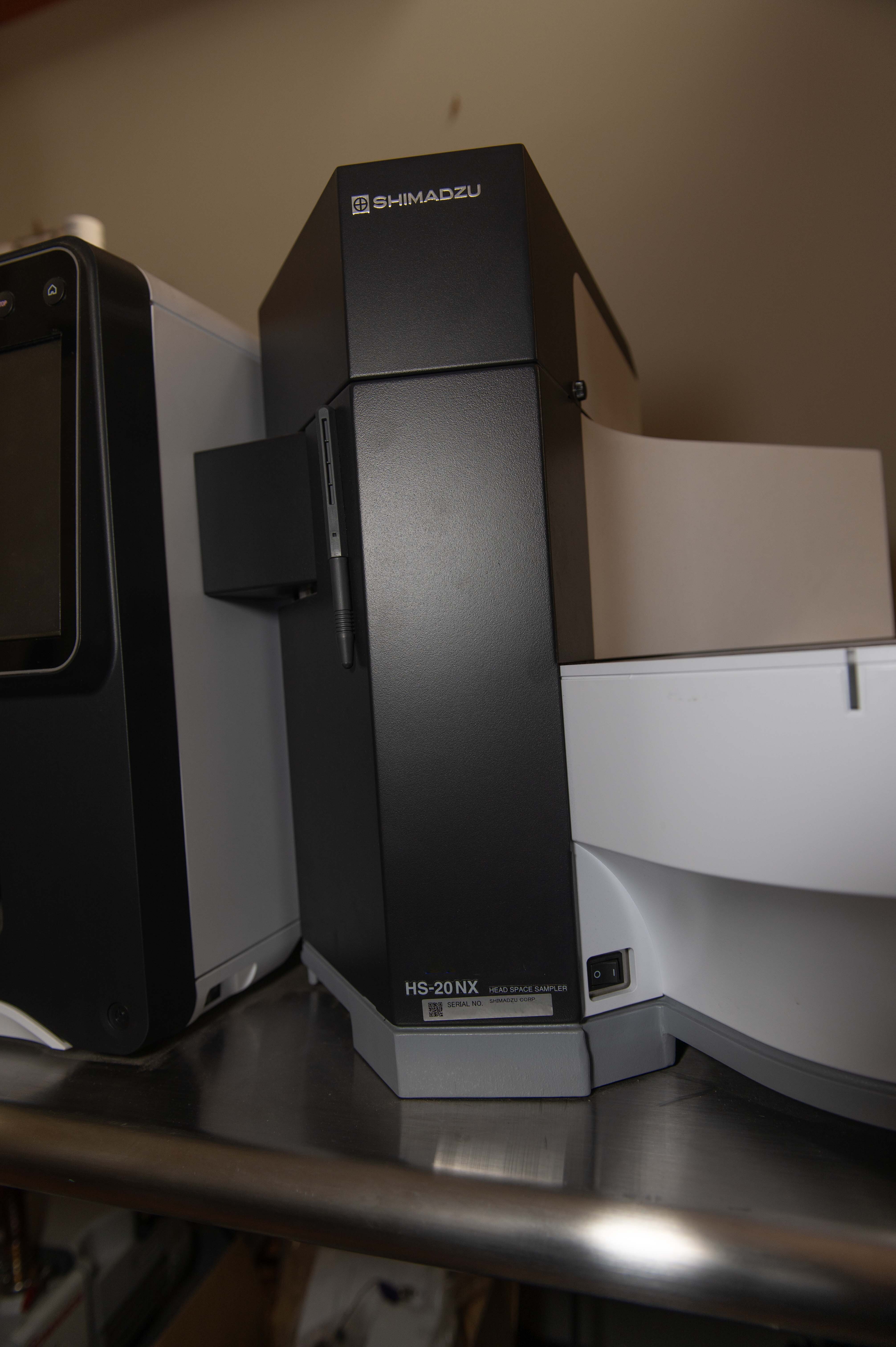 Photo Utilisé SHIMADZU TQ8050 NX À vendre