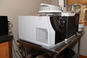 Photo Utilisé SHIMADZU TQ8050 NX À vendre