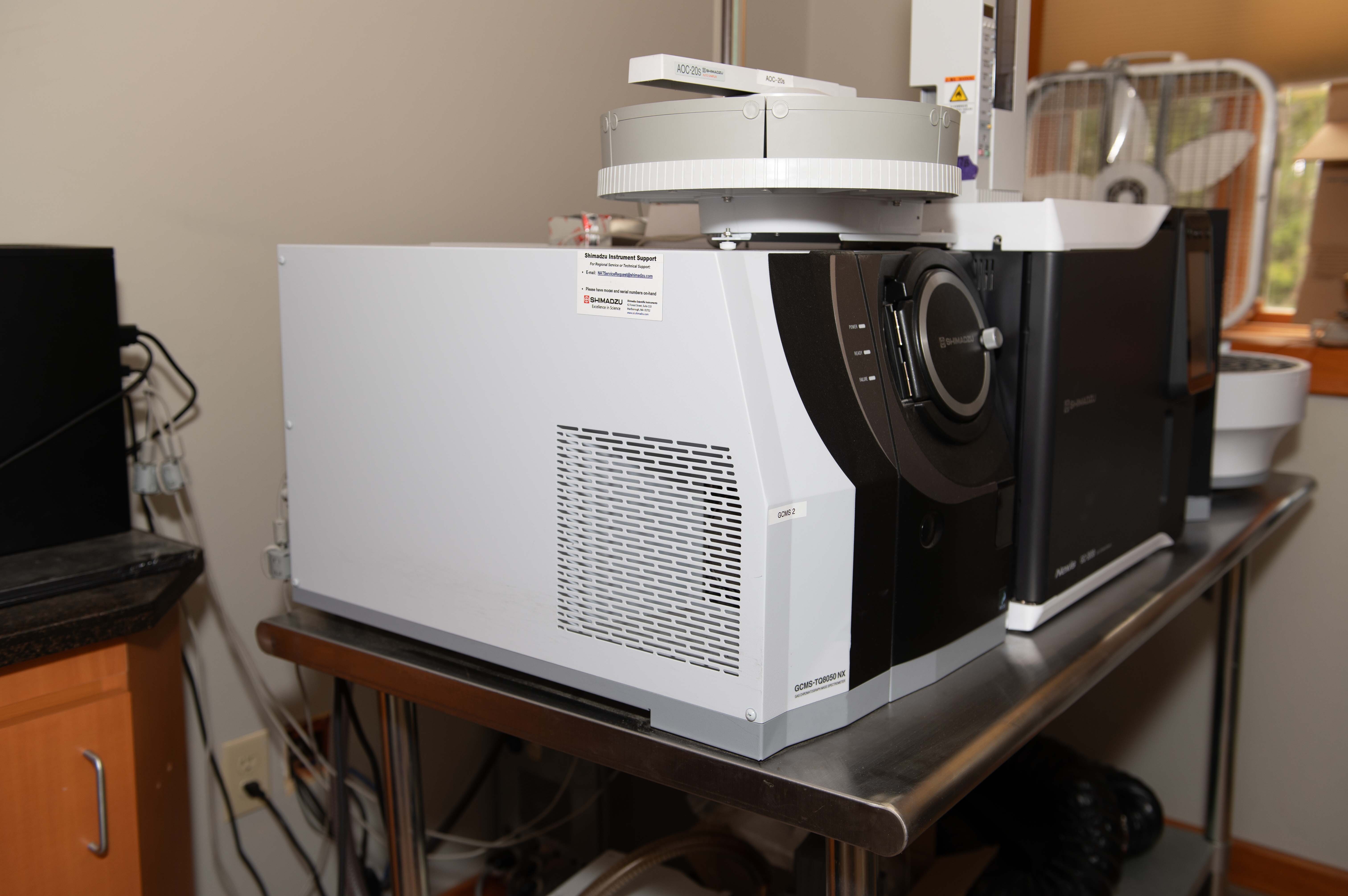 Photo Utilisé SHIMADZU TQ8050 NX À vendre